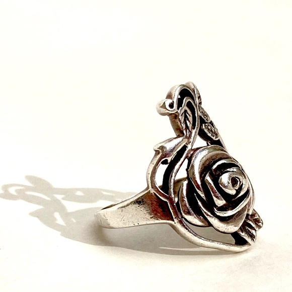 Vintage Sterling Silver 925 Victorian Rose & Vine Ring Size 6 - by Avon - Picture 2 of 7